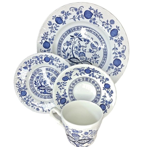 Vintage Wedgewood Blue White China Set Place Setting New Old Stock - Picture 1 of 12
